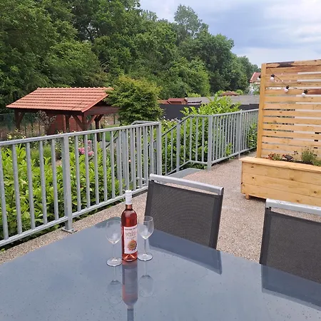 U Zámečku Hlohovec